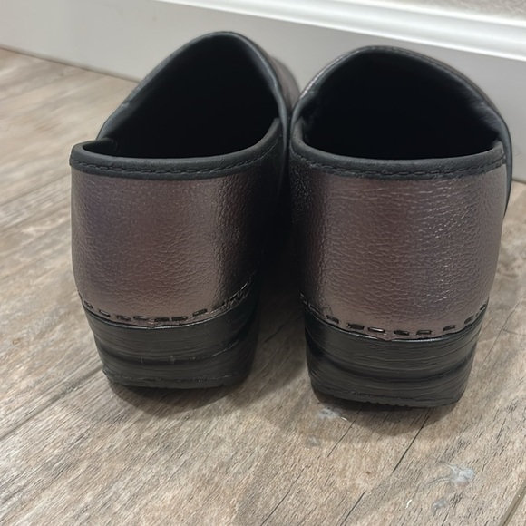 Lands’ End Leather Slip On Clogs Black Size 6D - Picture 5 of 9